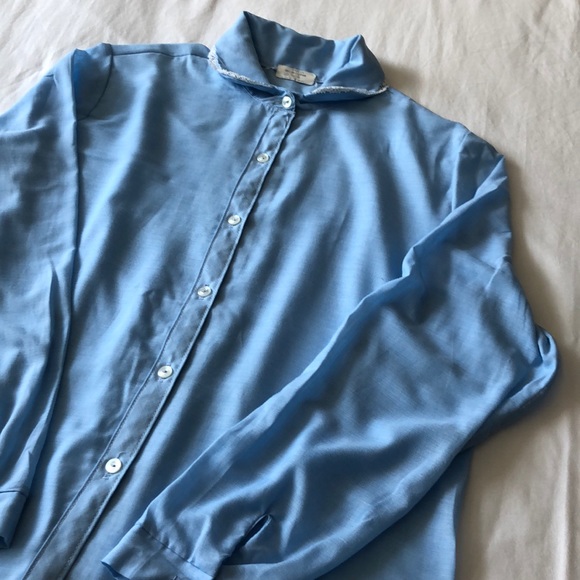 Authentic Vintage Button Down Shirt - Picture 3 of 4